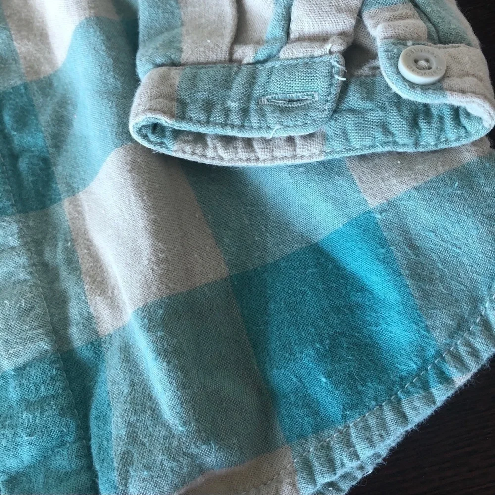 Button up baby gap shirt